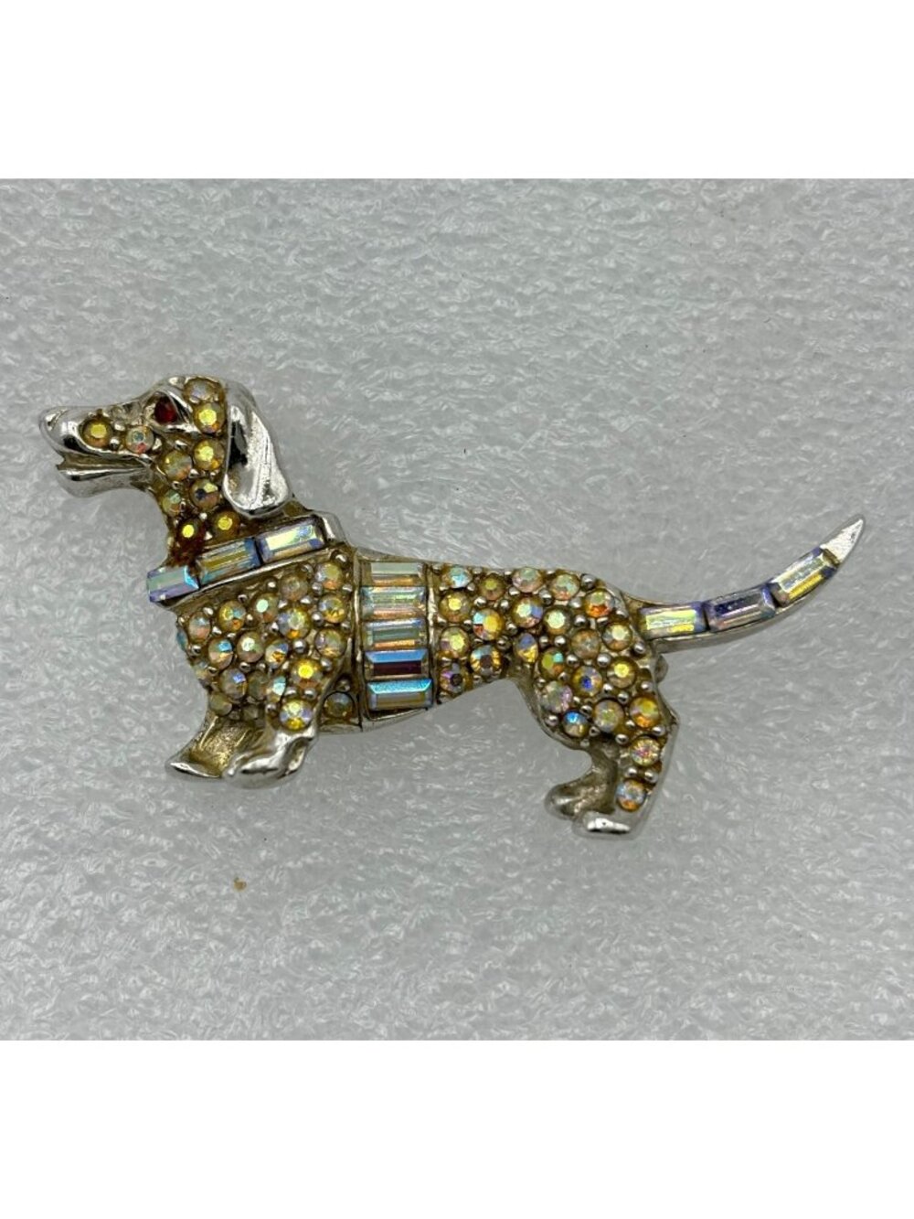 70s Rhinestone Studded Dachshund Brooch-Pin Silver Tone